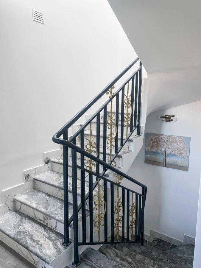 ווילג'וף Paris Dream Villa מראה חיצוני תמונה